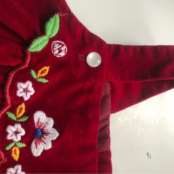Kids vintage Red Embroidered velvet Dress - Picture 3 of 10